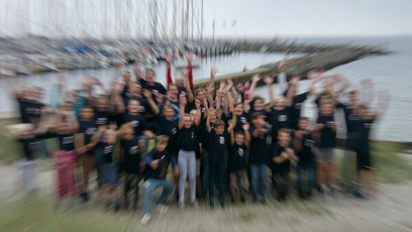 Jugendgruppe am Strand
